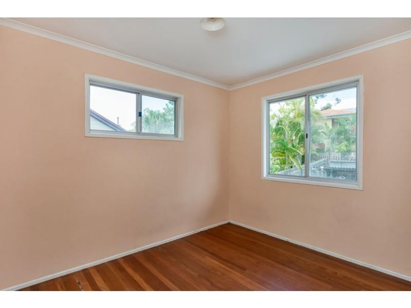 9 Sirocco Street, Jamboree Heights QLD 4074