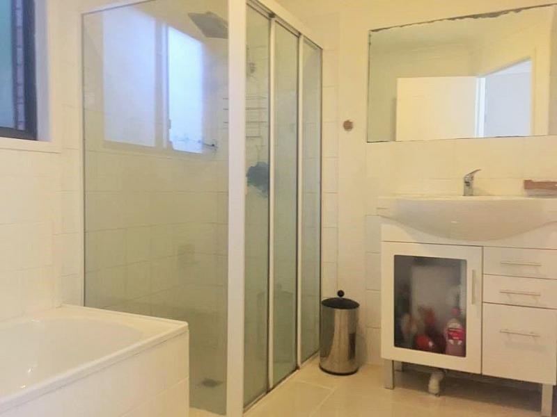 4 Leuneah Lane, Karana Downs QLD 4306