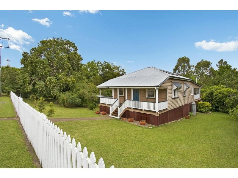 6 Brady Court, Mount Crosby QLD 4306