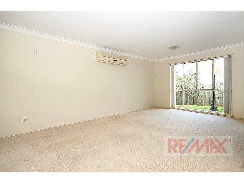 27 Mozart Place, Mount Ommaney QLD 4074