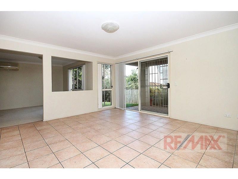 27 Mozart Place, Mount Ommaney QLD 4074