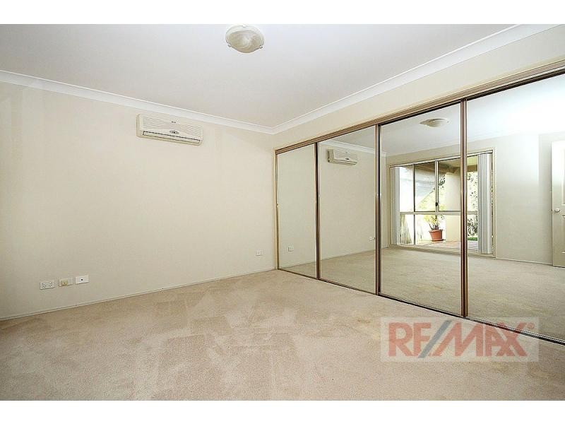 27 Mozart Place, Mount Ommaney QLD 4074