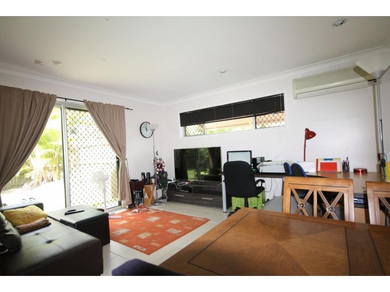 3 Cookaba Street, Riverhills QLD 4074