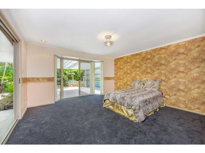 16 Hibbertia Court, Springwood QLD 4127