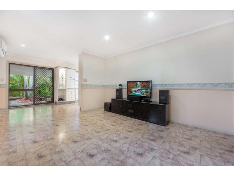 16 Hibbertia Court, Springwood QLD 4127