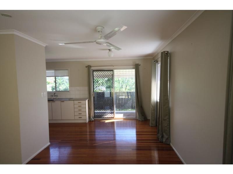 24 Dandenong Road, Jamboree Heights QLD 4074