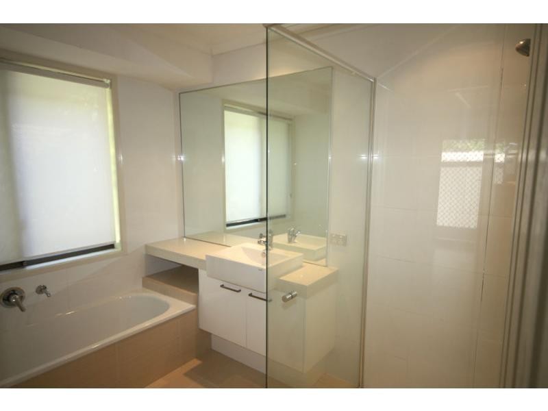 8 Westlake Drive, Westlake QLD 4074