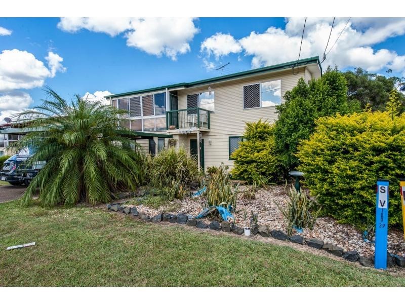 53 Russell Street, Silkstone QLD 4304
