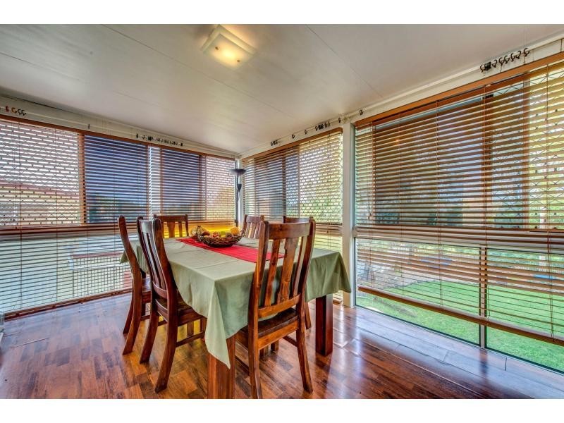53 Russell Street, Silkstone QLD 4304