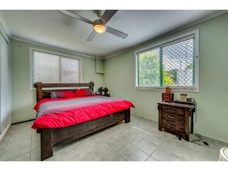 53 Russell Street, Silkstone QLD 4304