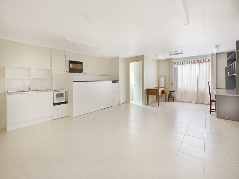 4 Mitchell Court, Mount Ommaney QLD 4074
