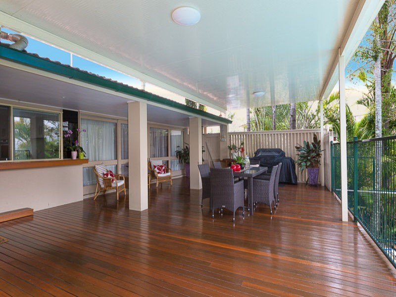 4 Mitchell Court, Mount Ommaney QLD 4074