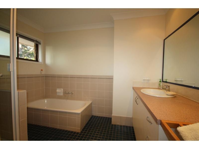 42 Tanglewood Street, Middle Park QLD 4074