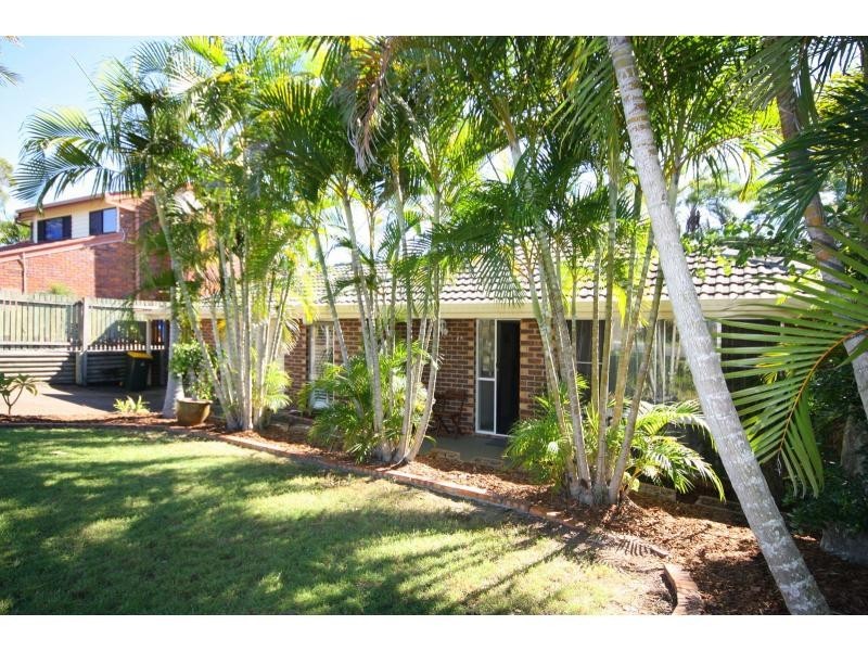 27 Hazelton Street, Riverhills QLD 4074