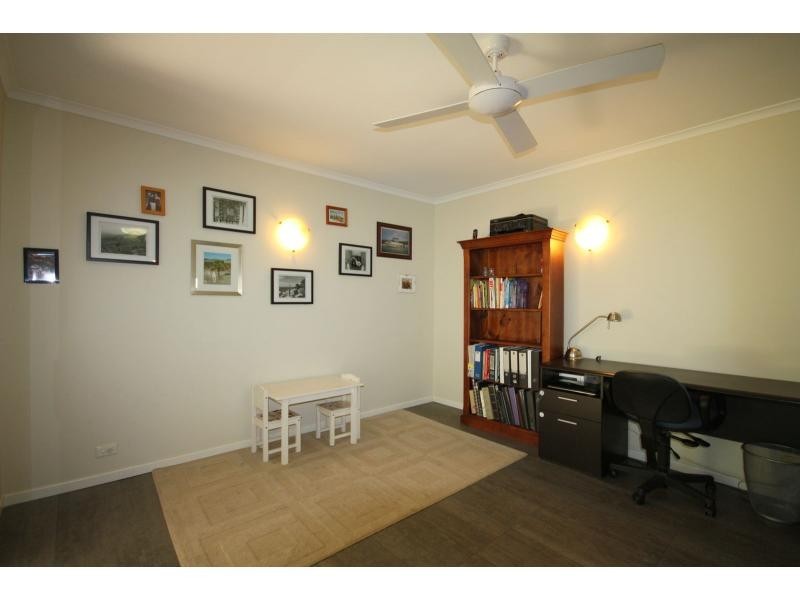 27 Hazelton Street, Riverhills QLD 4074