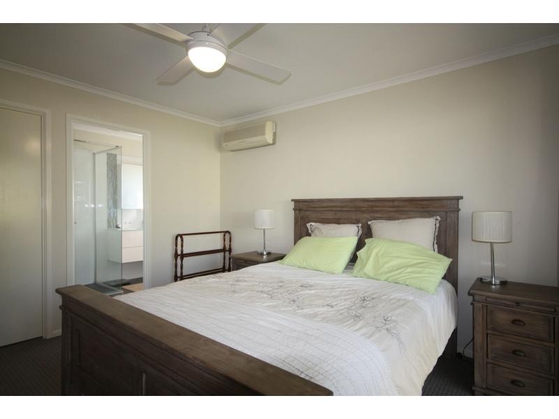 27 Hazelton Street, Riverhills QLD 4074