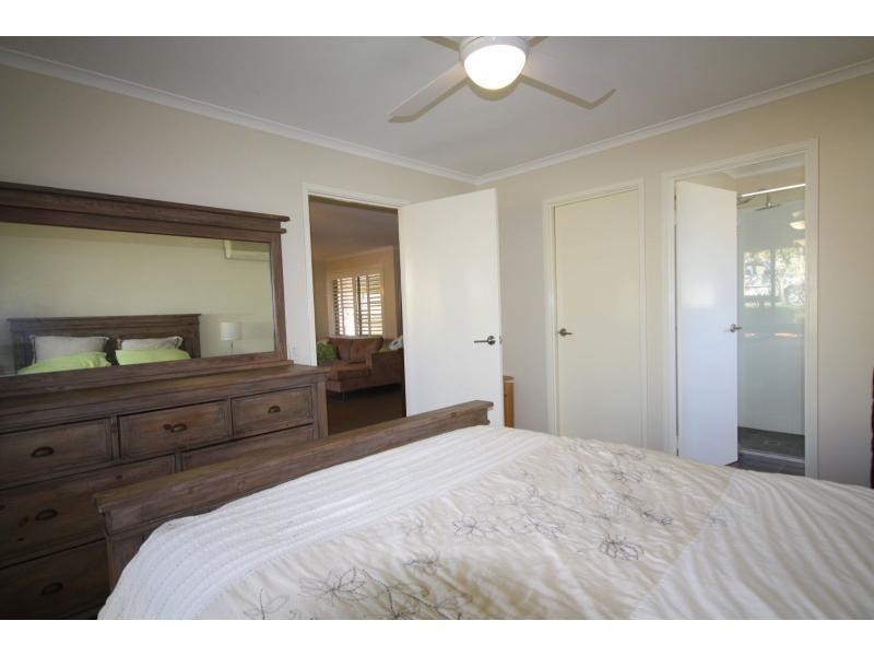 27 Hazelton Street, Riverhills QLD 4074