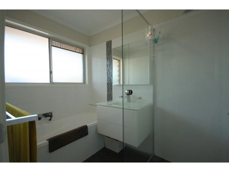 27 Hazelton Street, Riverhills QLD 4074