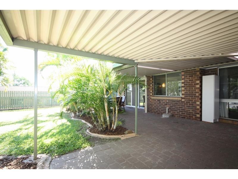 27 Hazelton Street, Riverhills QLD 4074