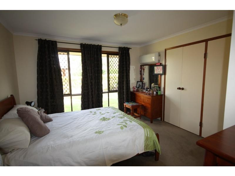 25 Narona Street, Middle Park QLD 4074