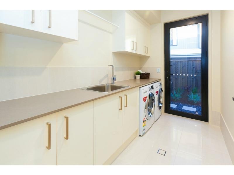 8 Valley Circuit, Kuraby QLD 4112