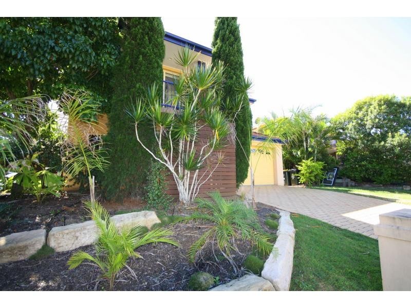 9 Seabrook Circuit, Westlake QLD 4074