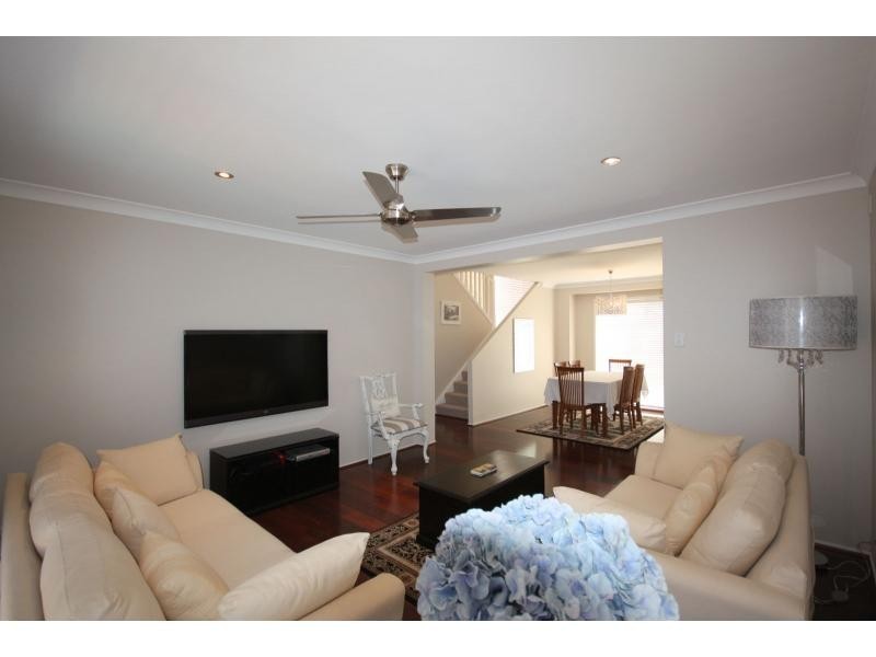 9 Seabrook Circuit, Westlake QLD 4074