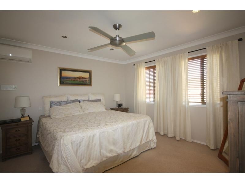 9 Seabrook Circuit, Westlake QLD 4074