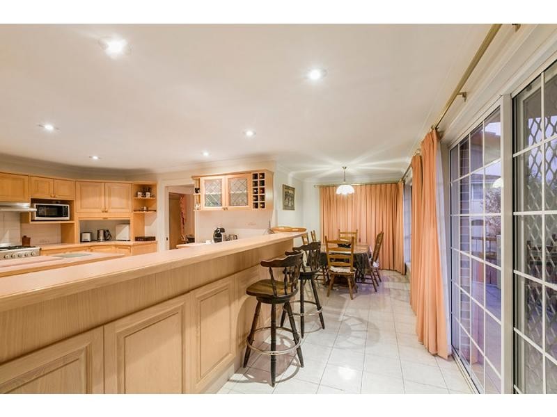 21 Woolner Place, Mount Ommaney QLD 4074