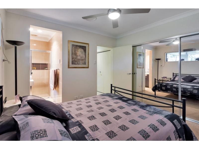 65 Gibbston Place, Doolandella QLD 4077