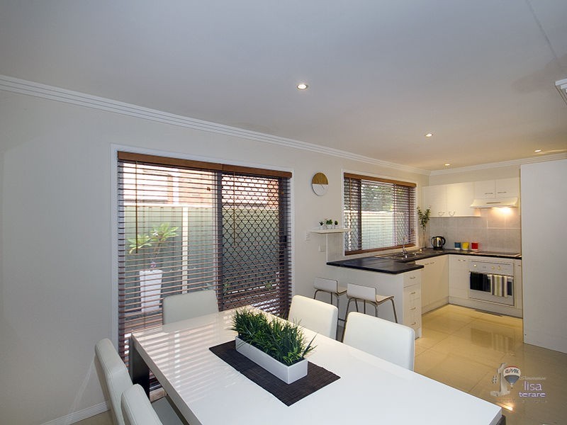 16 Colonsay Street, Middle Park QLD 4074