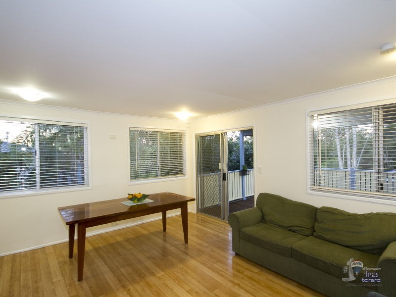 14 Arosa Street, Jamboree Heights QLD 4074