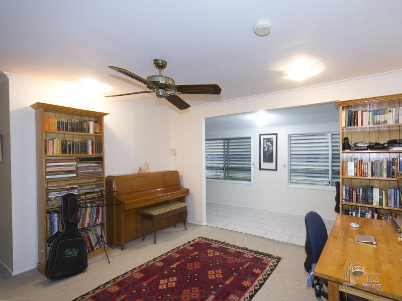 14 Arosa Street, Jamboree Heights QLD 4074