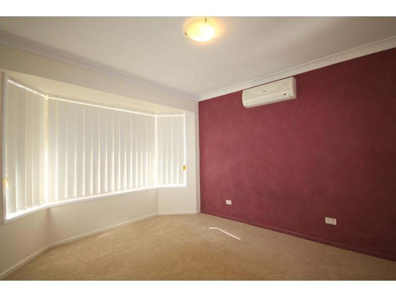 5 Collingrove Place, Forest Lake QLD 4078