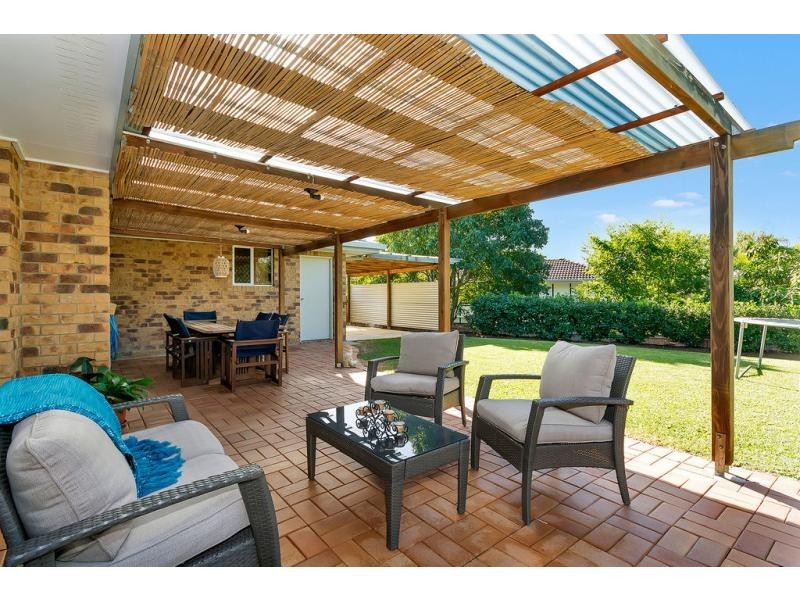 6 Oakmont Grove, Karana Downs QLD 4306