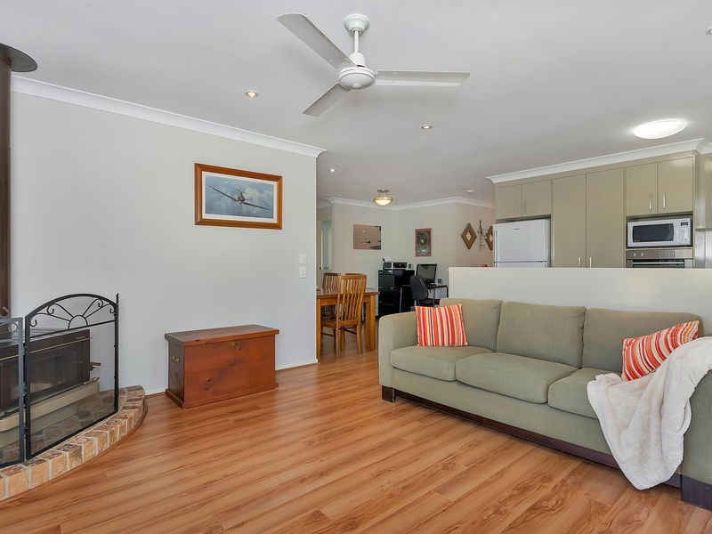 6 Oakmont Grove, Karana Downs QLD 4306