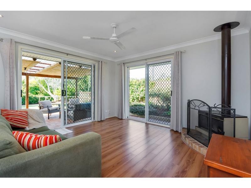 6 Oakmont Grove, Karana Downs QLD 4306