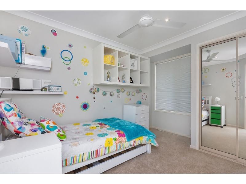 6 Oakmont Grove, Karana Downs QLD 4306