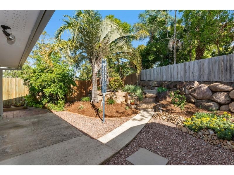 6 Oakmont Grove, Karana Downs QLD 4306