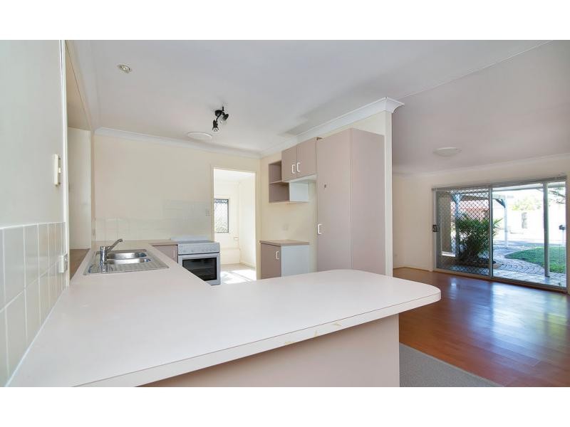 8 Sabot Street, Jamboree Heights QLD 4074