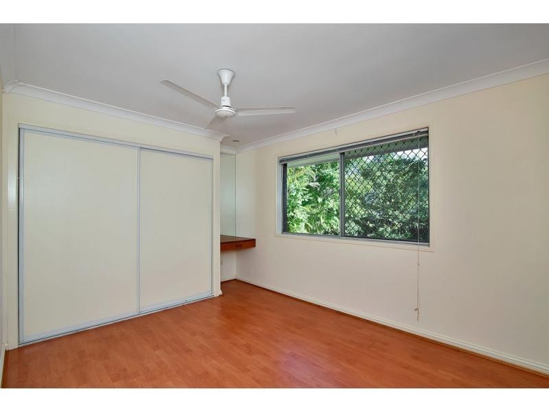 8 Sabot Street, Jamboree Heights QLD 4074