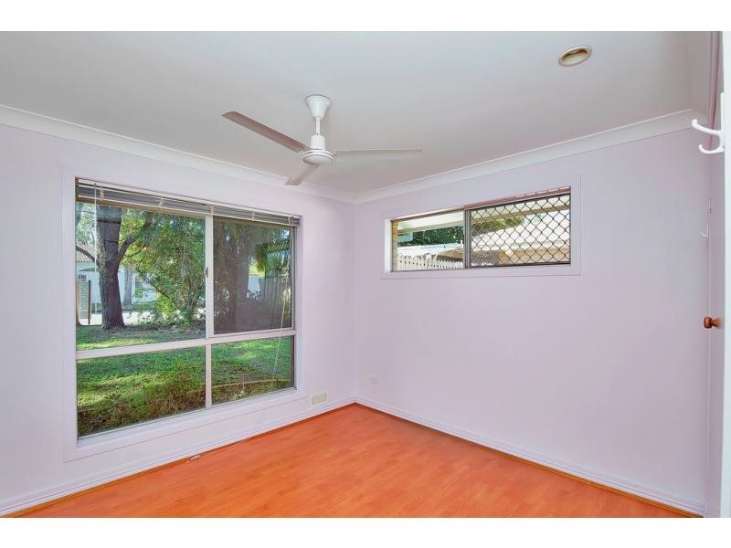8 Sabot Street, Jamboree Heights QLD 4074
