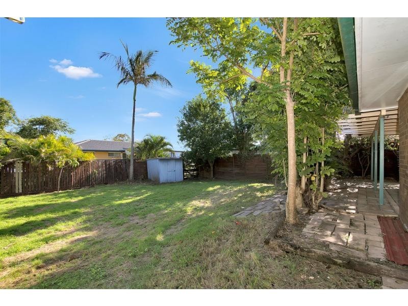 8 Sabot Street, Jamboree Heights QLD 4074