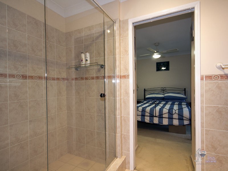 56 Drysdale Street, Mount Ommaney QLD 4074