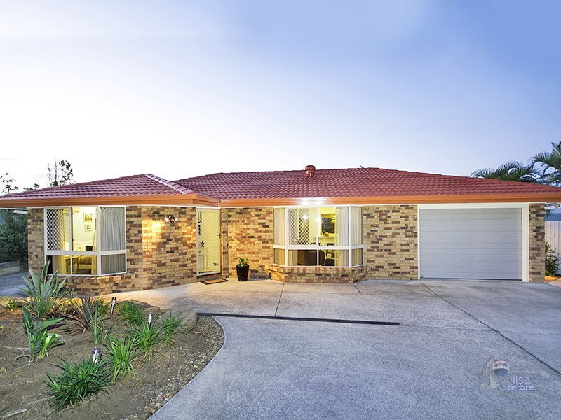 33 Loffs Road, Mount Ommaney QLD 4074