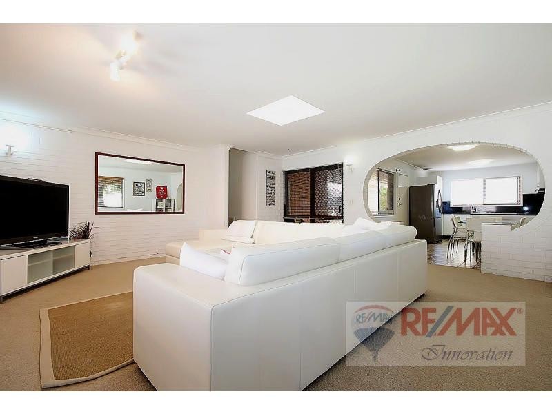 14 Ebrill Street, Jamboree Heights QLD 4074