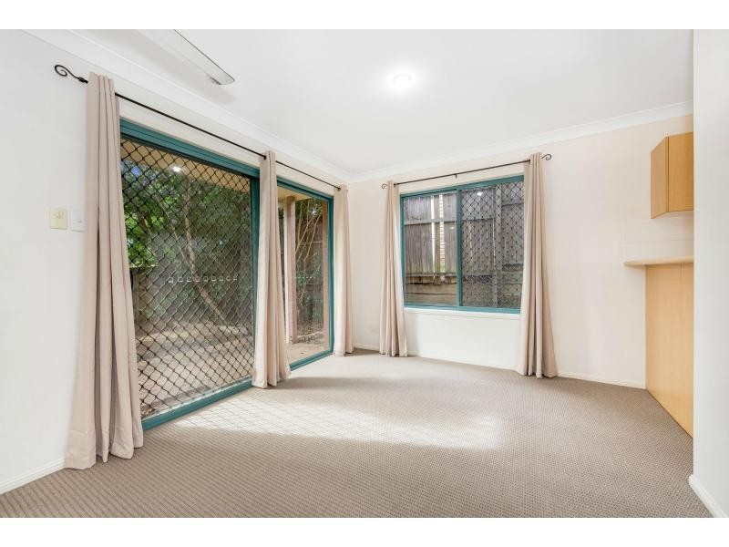 1/11 Oakmont Avenue, Oxley QLD 4075