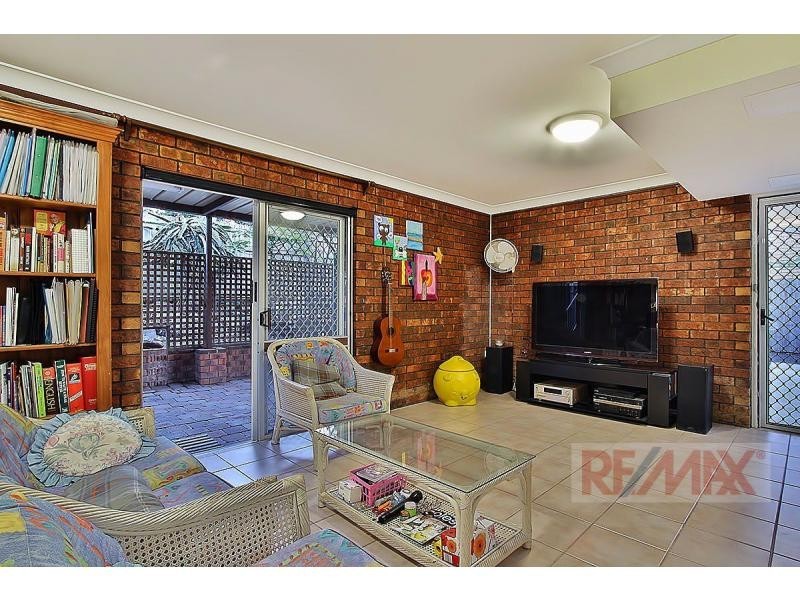 10 Gertrude McLeod Crescent, Middle Park QLD 4074