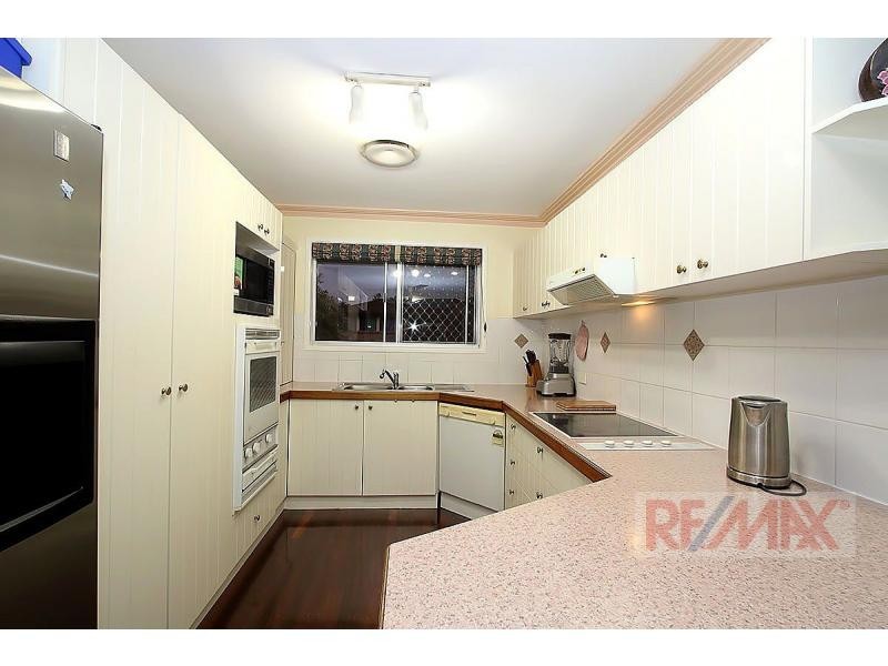 10 Gertrude McLeod Crescent, Middle Park QLD 4074