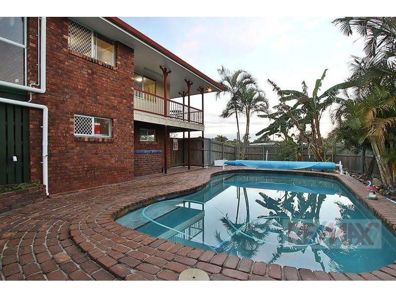 10 Gertrude McLeod Crescent, Middle Park QLD 4074